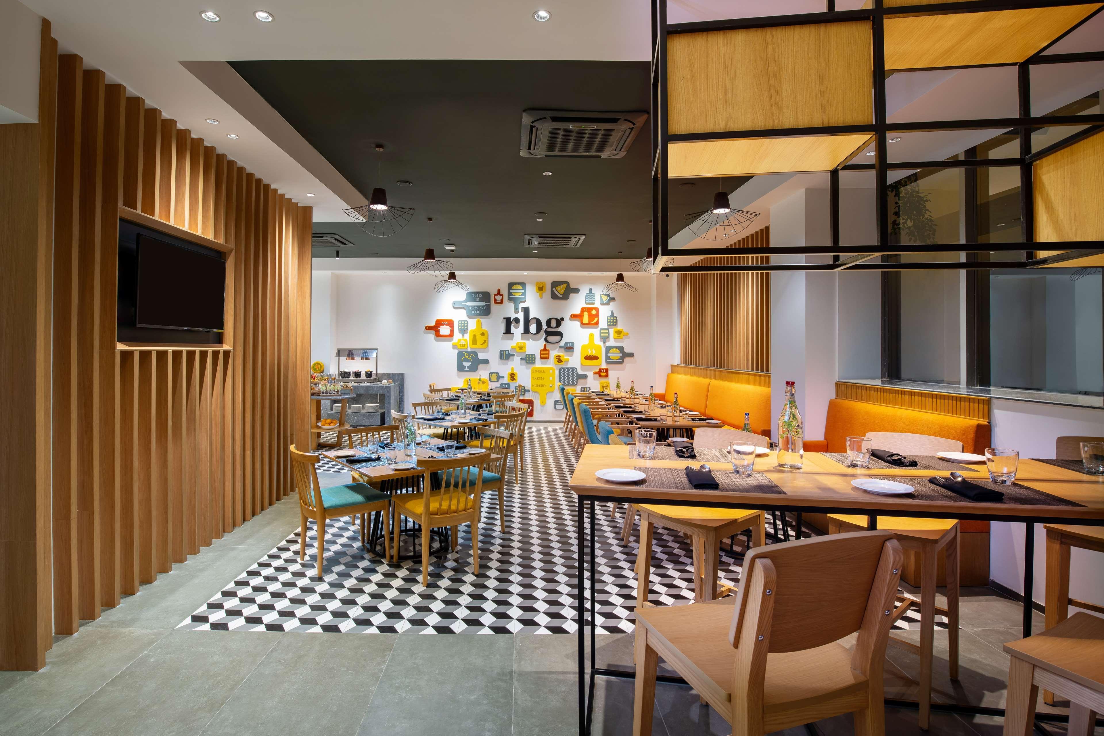 Park Inn By Radisson גוואליור מראה חיצוני תמונה